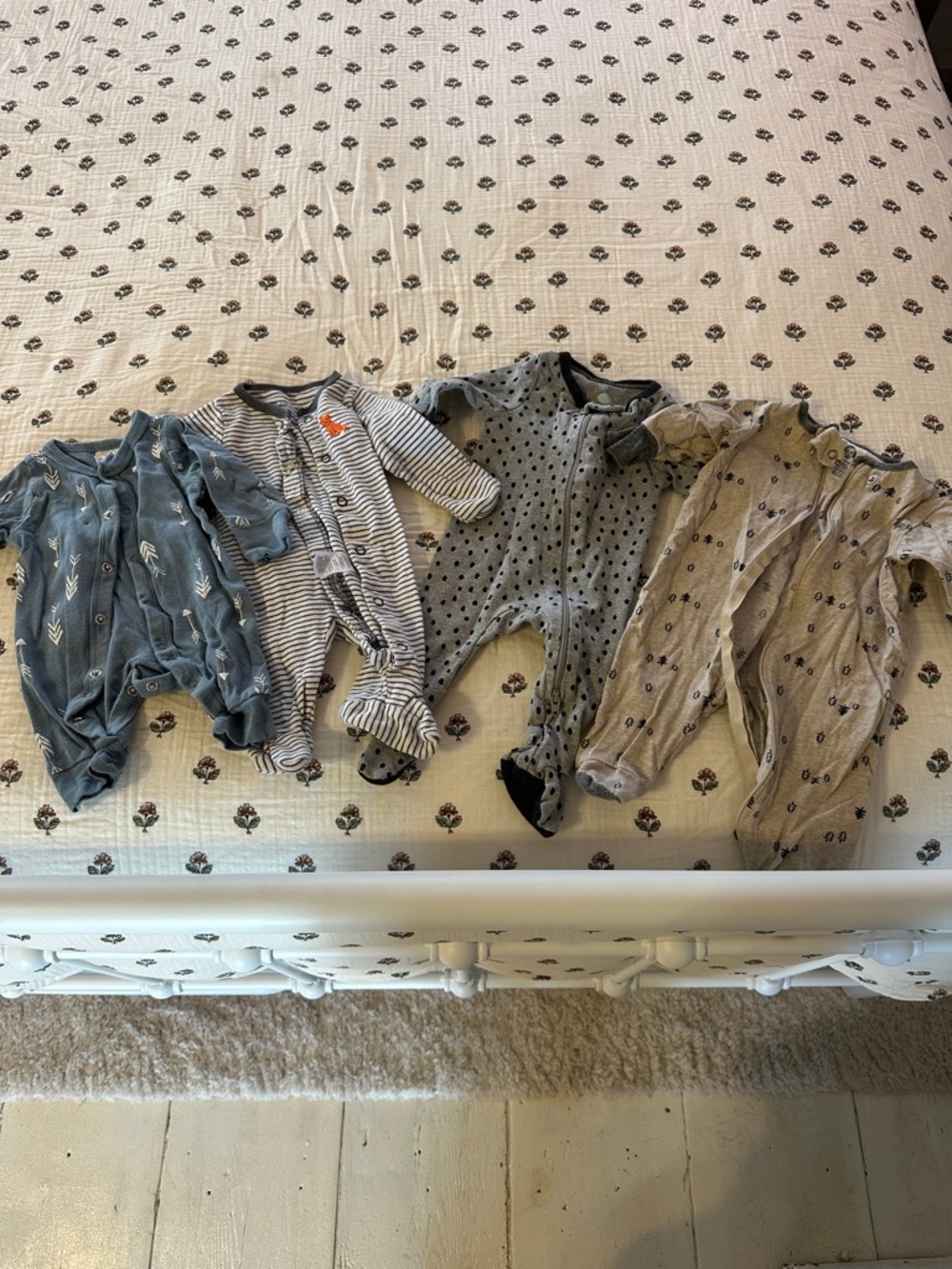 4 Newborn Sleepers